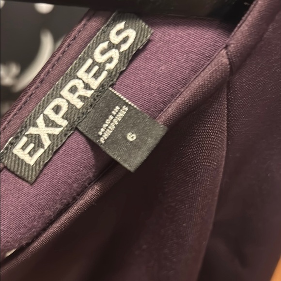 Elegant Purple Sleeveless Dress - Picture 4 of 10